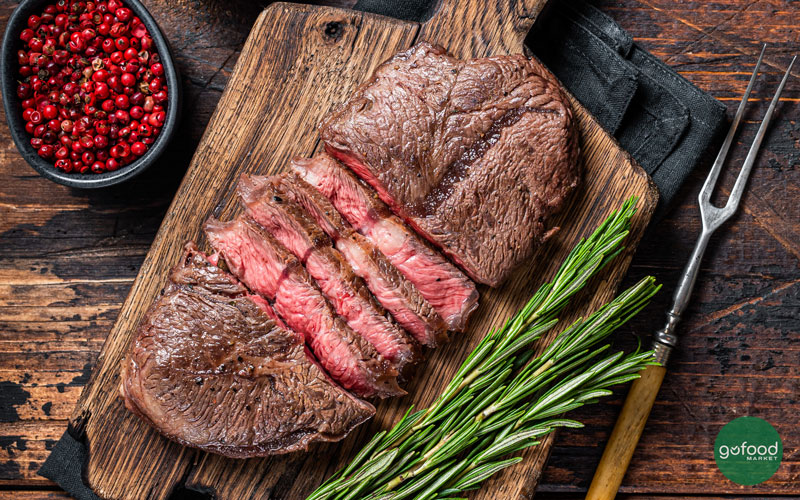 Steak ngon từ lõi nạc vai bò Mỹ