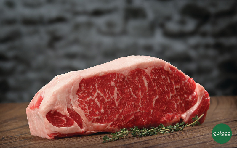 Thịt thăn ngoại bò Mỹ đặc trưng bởi viền mỡ bao quanh