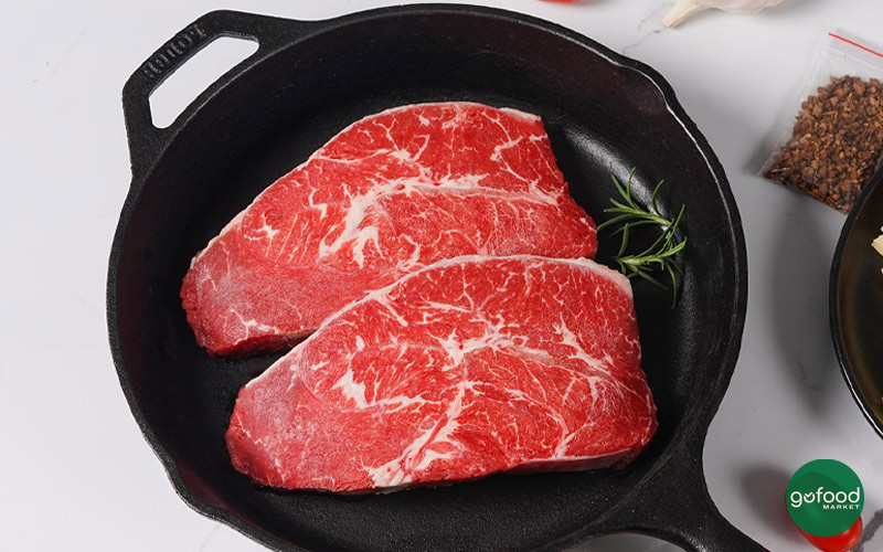 Lõi nạc vai bò Mỹ làm Steak