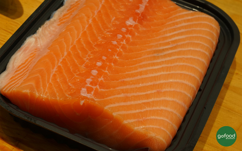 Thịt cá hồi Na Uy có màu cam bắt mắt