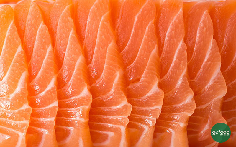 Thịt cá hồi Na Uy có màu cam sẫm